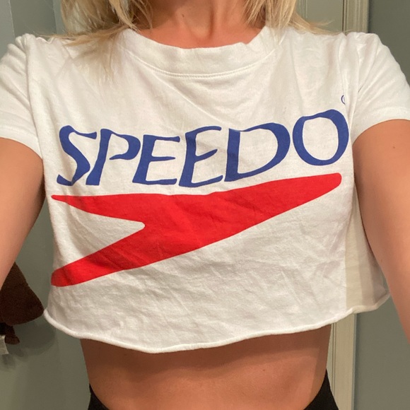 Speedo Crop Top - Picture 2 of 4